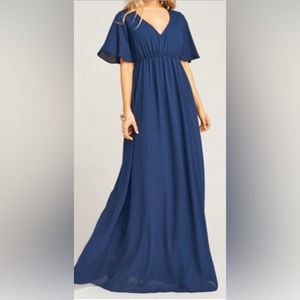 Show Me You Mumu Emily Empire Maxi Dress in Rich Navy Crisp